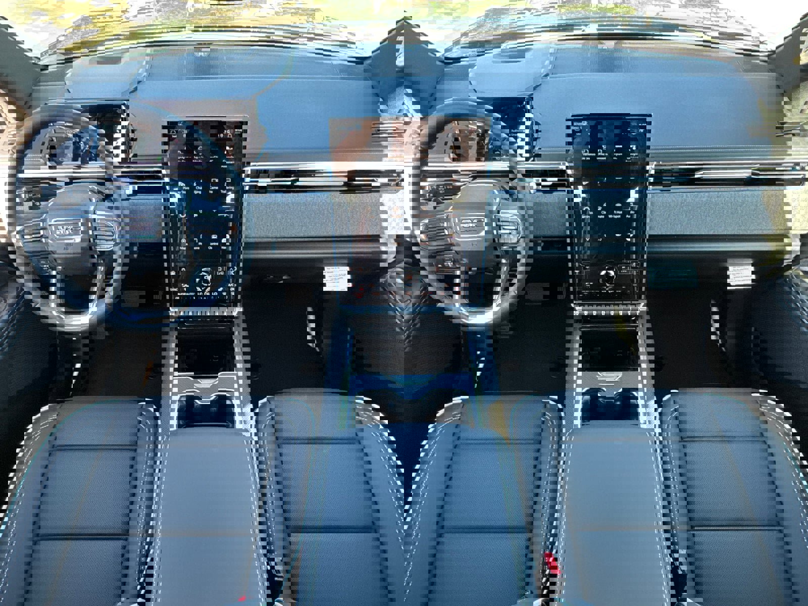 Used 2026 GMC Sierra EV Elevation image 21