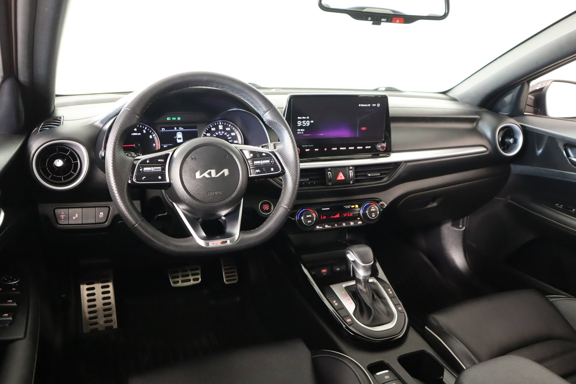 Used 2023 Kia Forte GT-Line w/ GT-Line Premium Package video 2