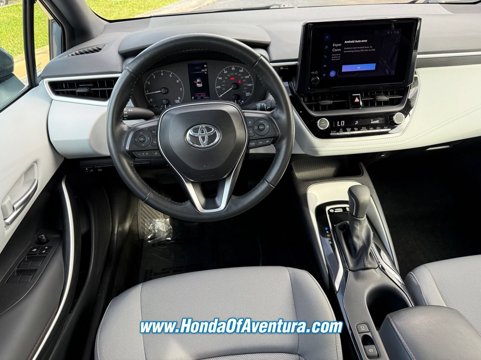 Used 2025 Toyota Corolla SE FWD image 13