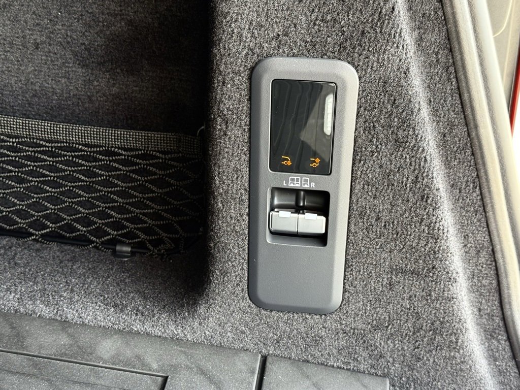 New 2025 Land Rover Range Rover Sport Dynamic SE image 37