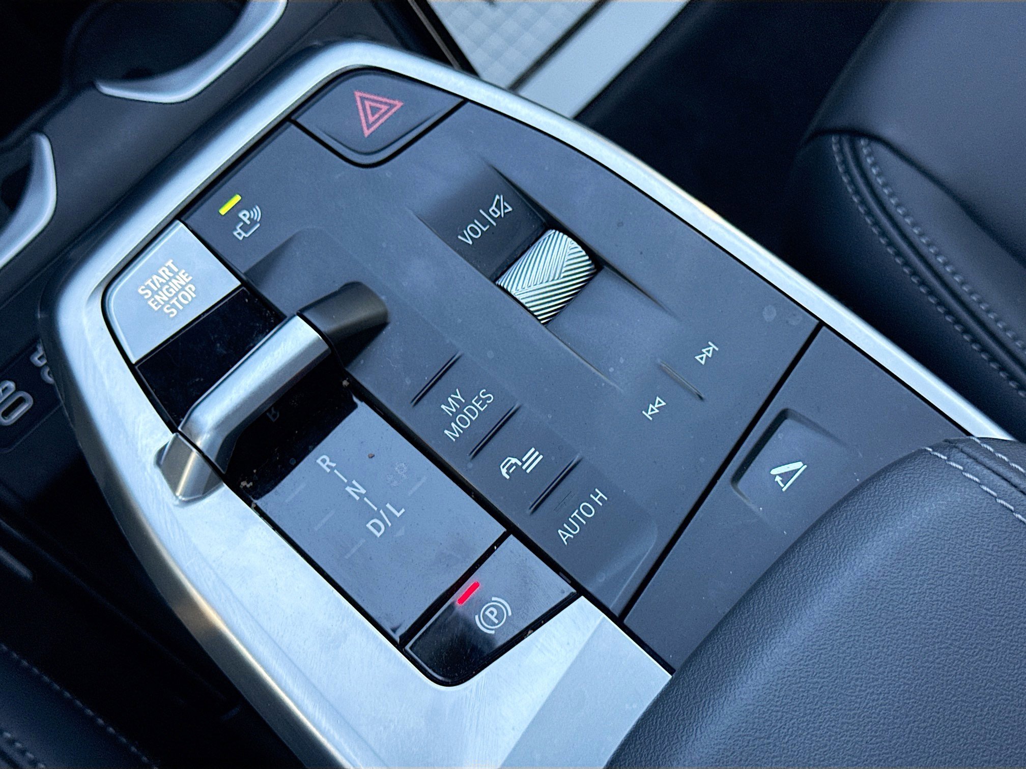 Used 2025 BMW X1 xDrive28i w/ Convenience Package image 33