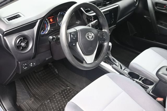Used 2019 Toyota Corolla L FWD image 9