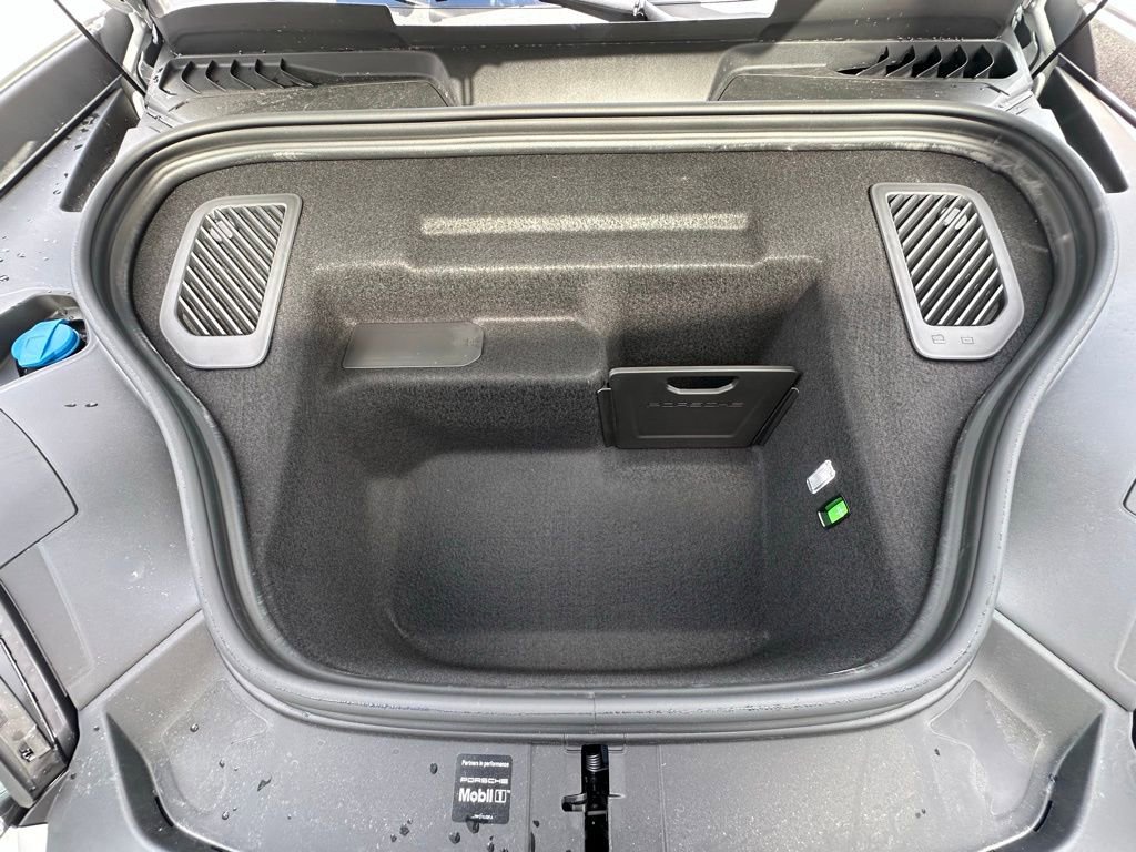 Used 2026 Porsche Macan 4S Electric image 43