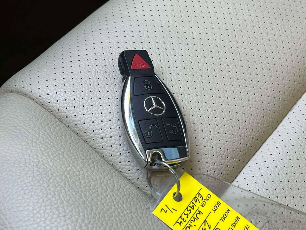 Used 2014 Mercedes-Benz GLK 250 BlueTEC 4MATIC image 35