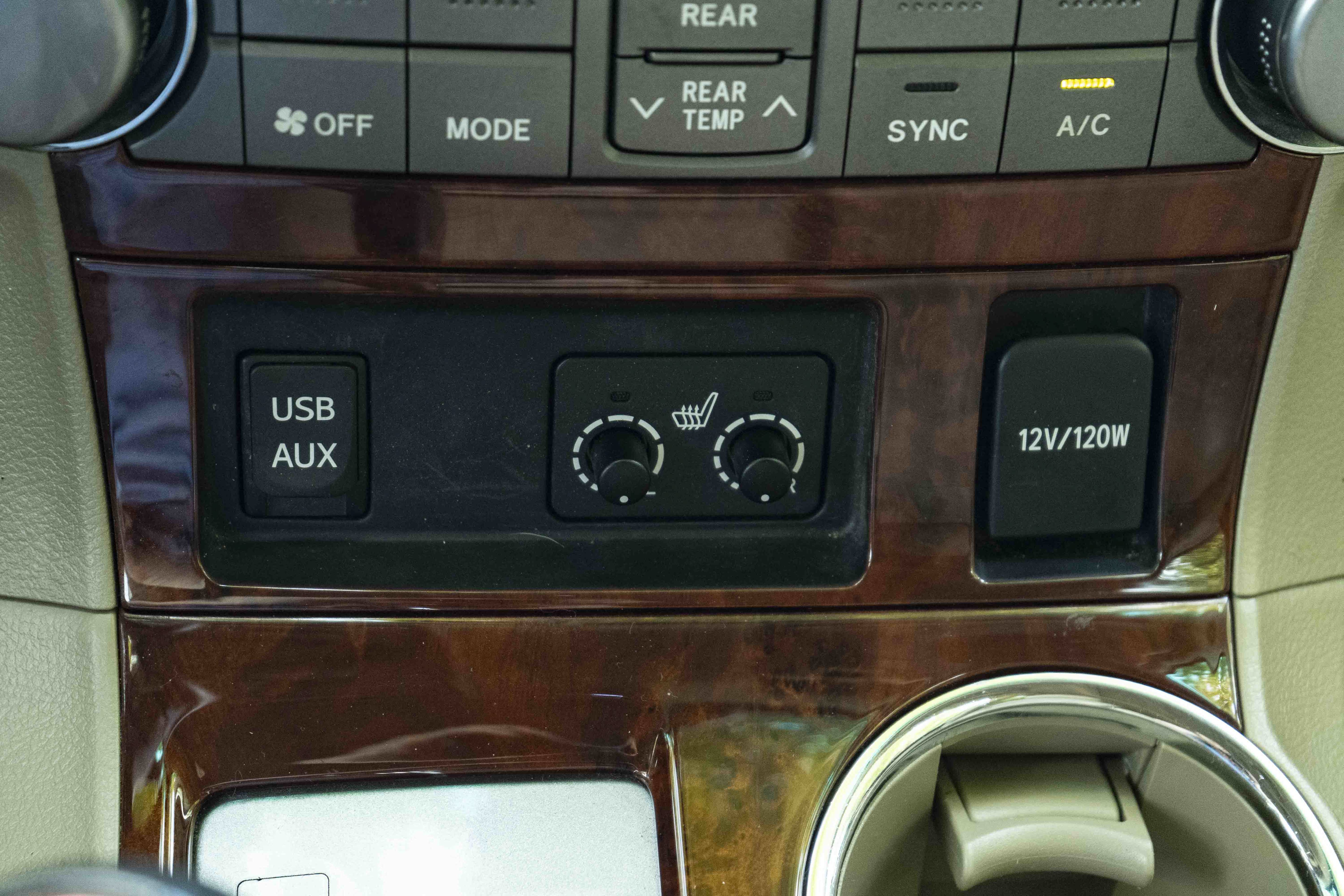 Used 2012 Toyota Highlander Limited FWD image 34