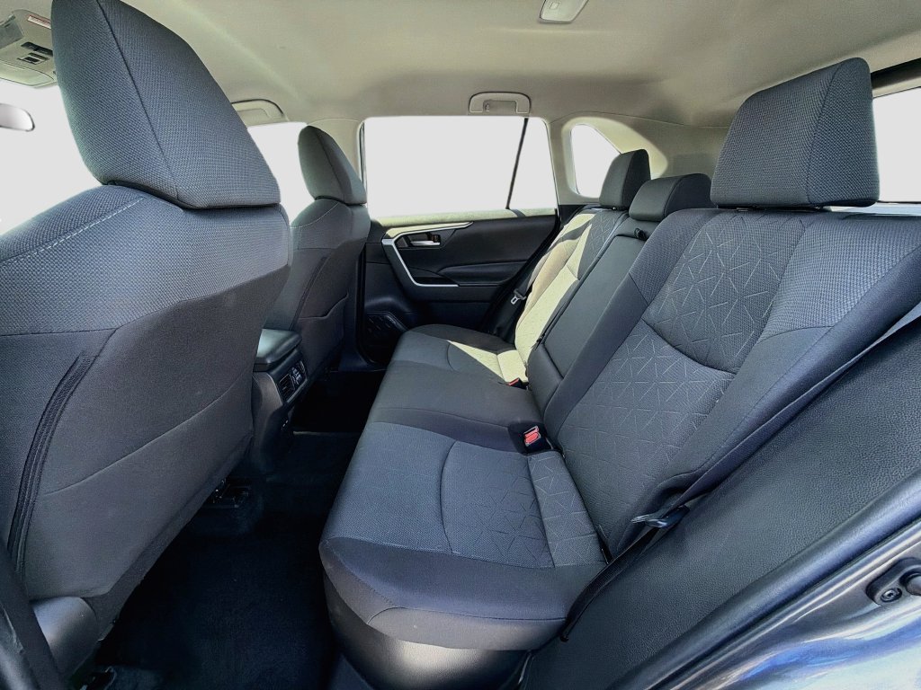 Used 2023 Toyota RAV4 XLE AWD/4WD image 23
