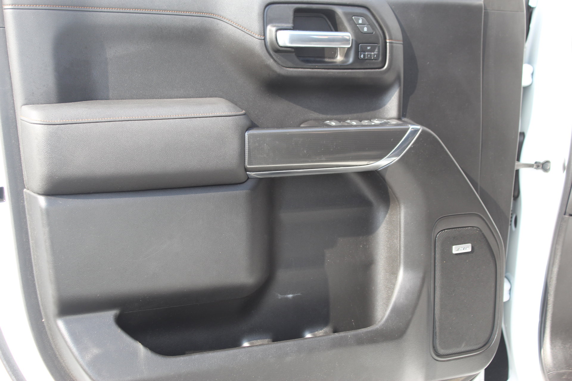 Used 2019 GMC Sierra 1500 AT4 w/ AT4 Premium Package image 13