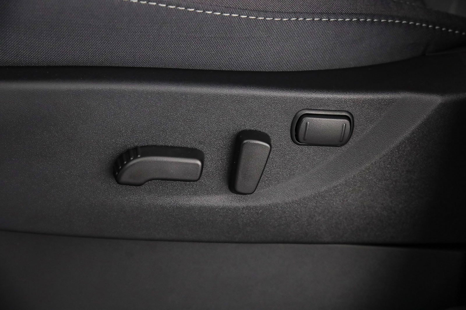 New 2025 Nissan Frontier SV w/ SV Convenience Package image 26