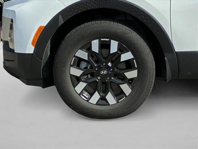 Used 2025 Hyundai Santa Cruz SEL image 9