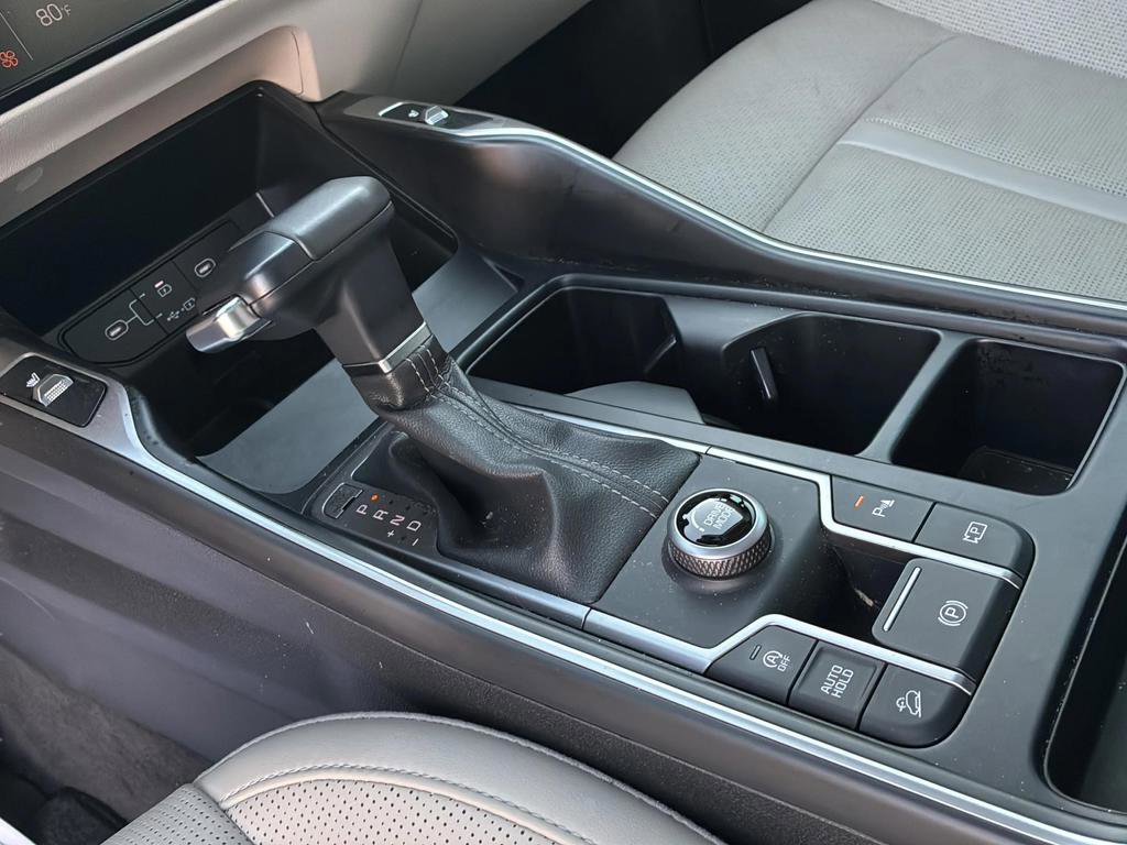 Used 2024 Kia Sorento EX w/ Panoramic Sunroof Package FWD image 23