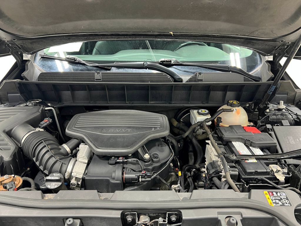 Used 2018 GMC Acadia SLT w/ LPO, Floor Liner Package AWD/4WD image 29