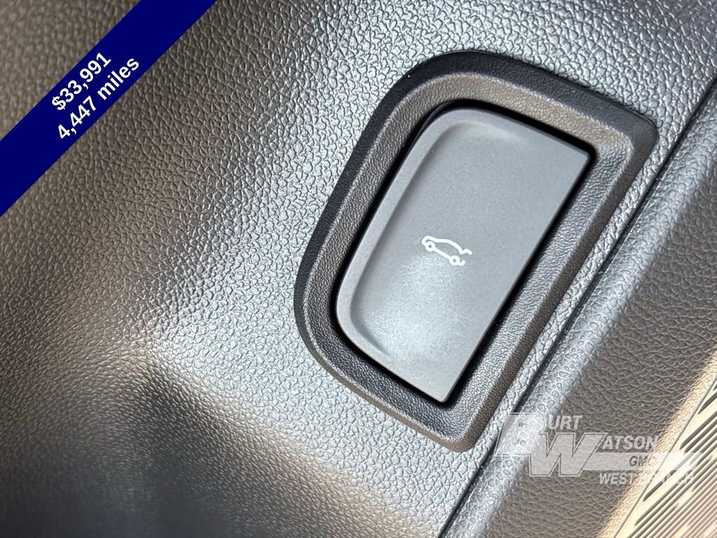 Used 2026 GMC Terrain Elevation w/ Elevation Premium Package image 12