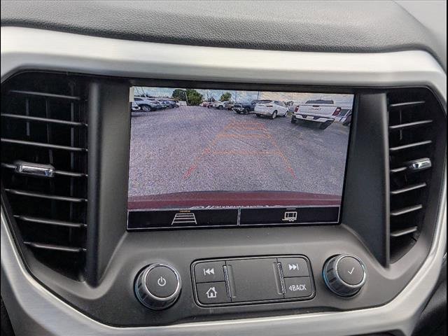 Used 2023 GMC Acadia SLE w/ Driver Convenience Package image 8