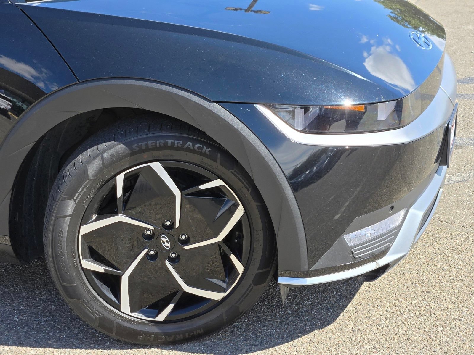 Certified 2024 Hyundai Ioniq 5 SEL RWD image 9
