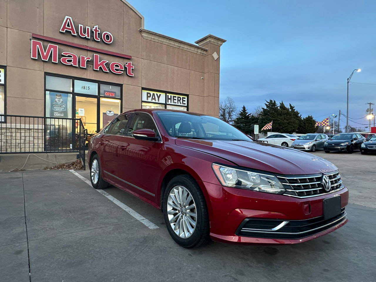 Used 2016 Volkswagen Passat 1.8T SE FWD image 3