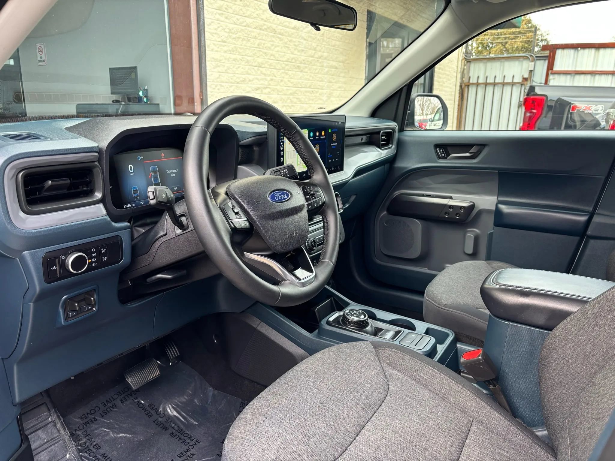 Used 2025 Ford Maverick XLT w/ XLT Luxury Package image 18