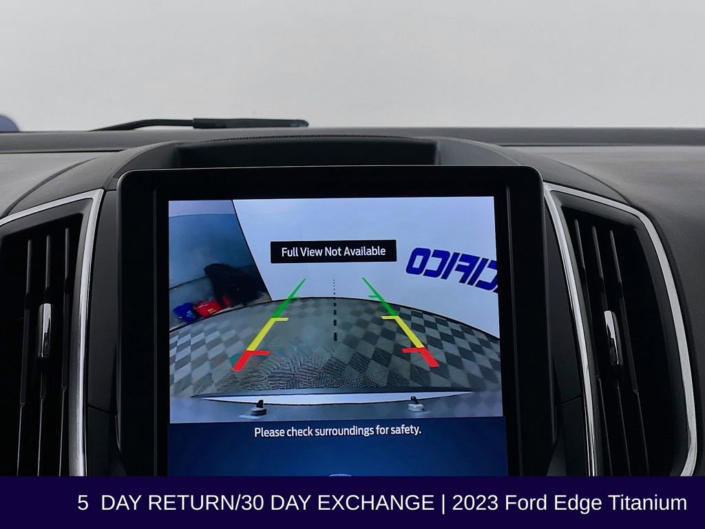 Used 2023 Ford Edge Titanium image 16