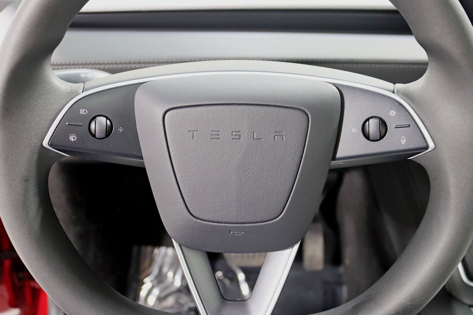 Used 2026 Tesla Model Y AWD image 15