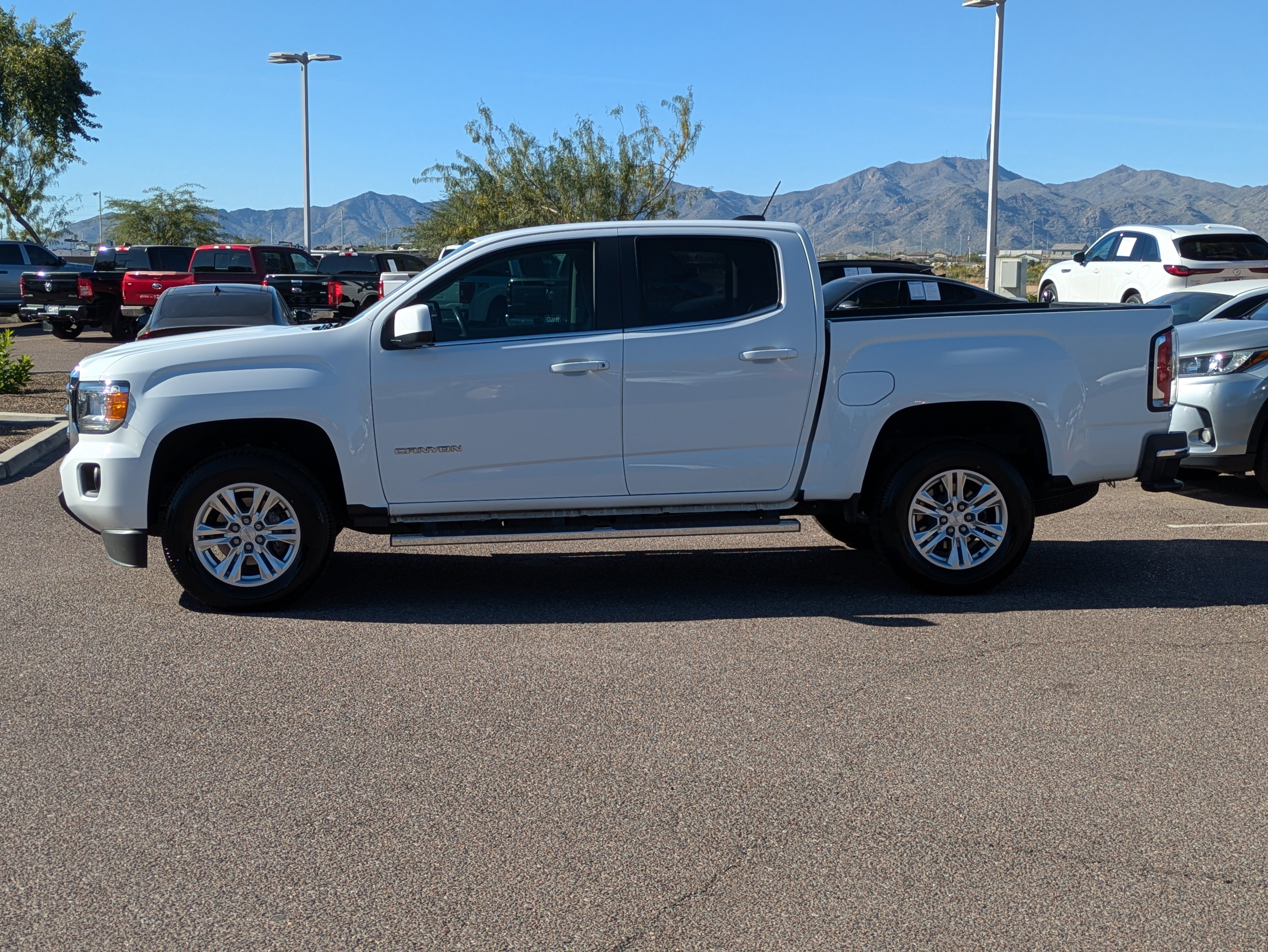 Used 2019 GMC Canyon SLE image 6