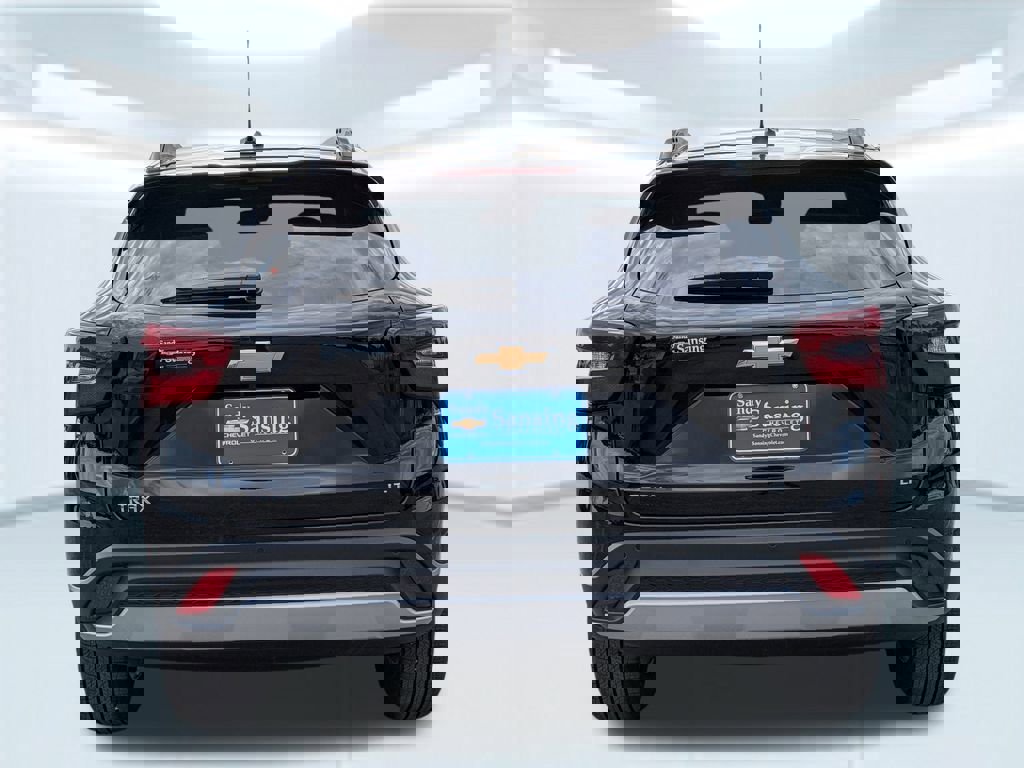 New 2026 Chevrolet Trax LT w/ Sunroof Package image 5