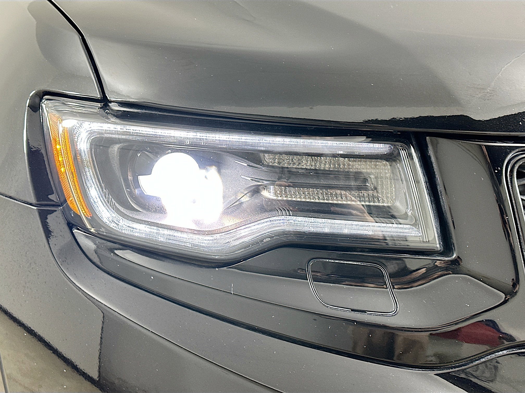 Certified 2021 Jeep Grand Cherokee SRT image 43