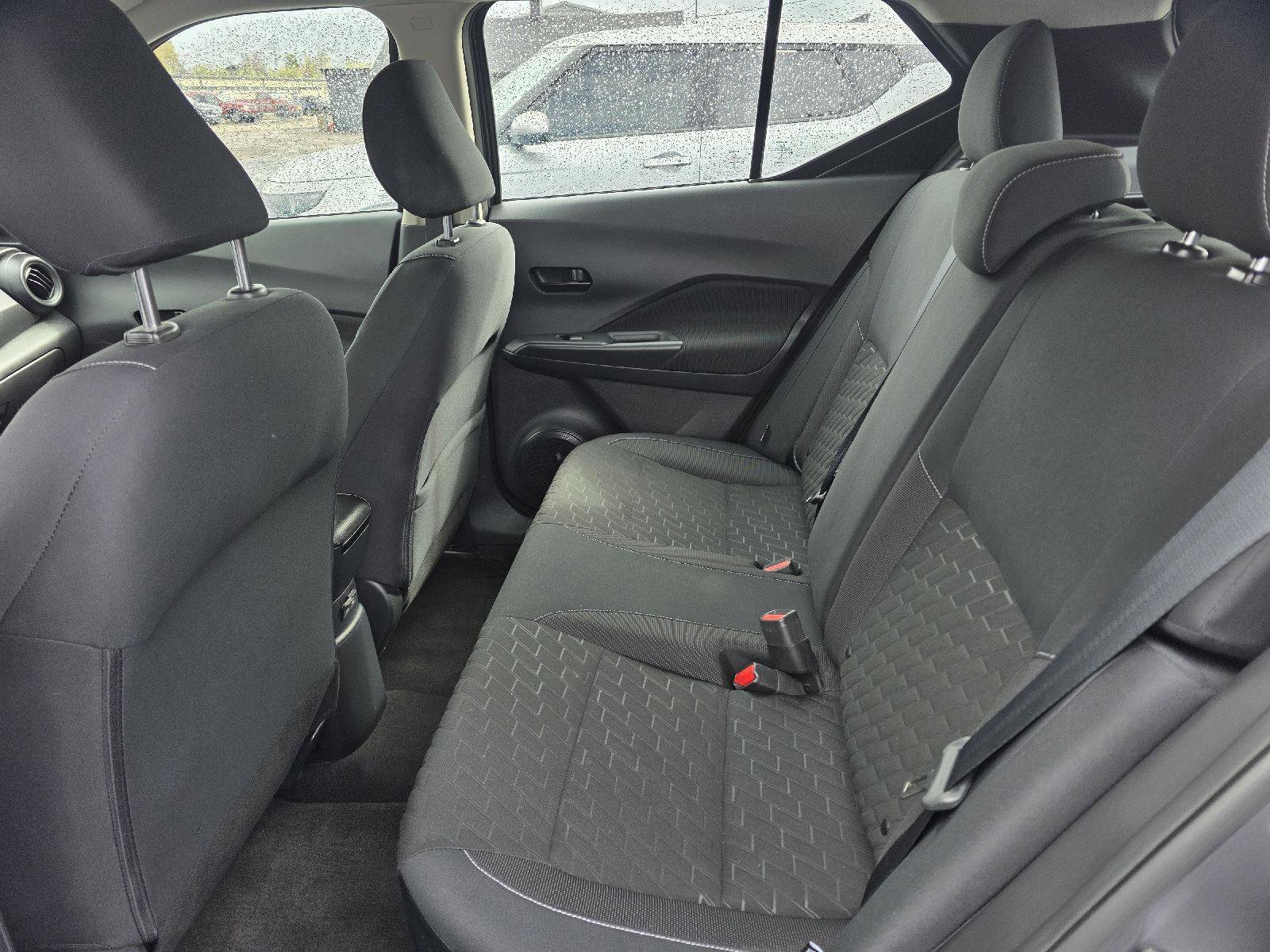 Used 2022 Nissan Kicks S image 8