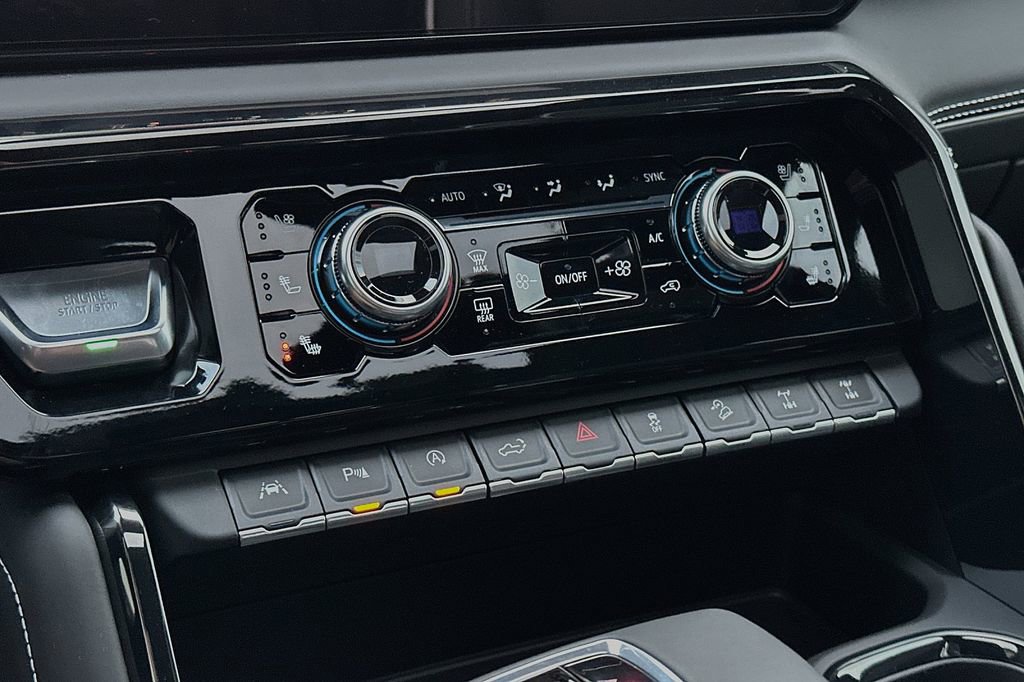 Used 2024 GMC Sierra 1500 AT4X image 18