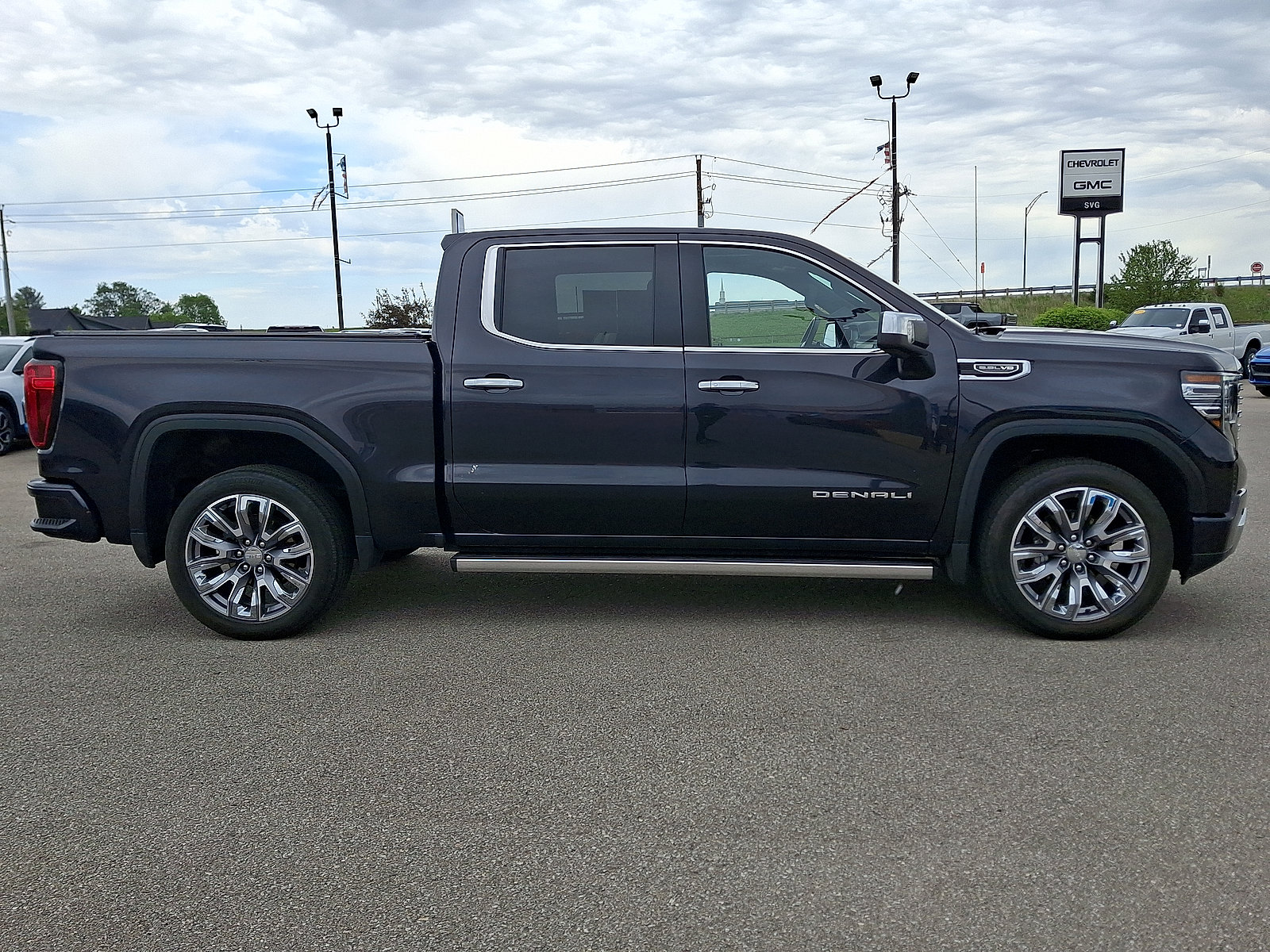 Used 2023 GMC Sierra 1500 Denali w/ Denali Reserve Package AWD/4WD image 18