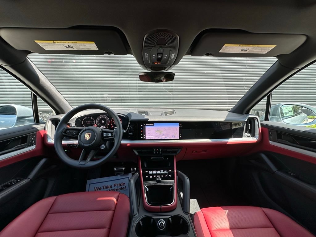 Certified 2025 Porsche Cayenne S AWD/4WD image 34