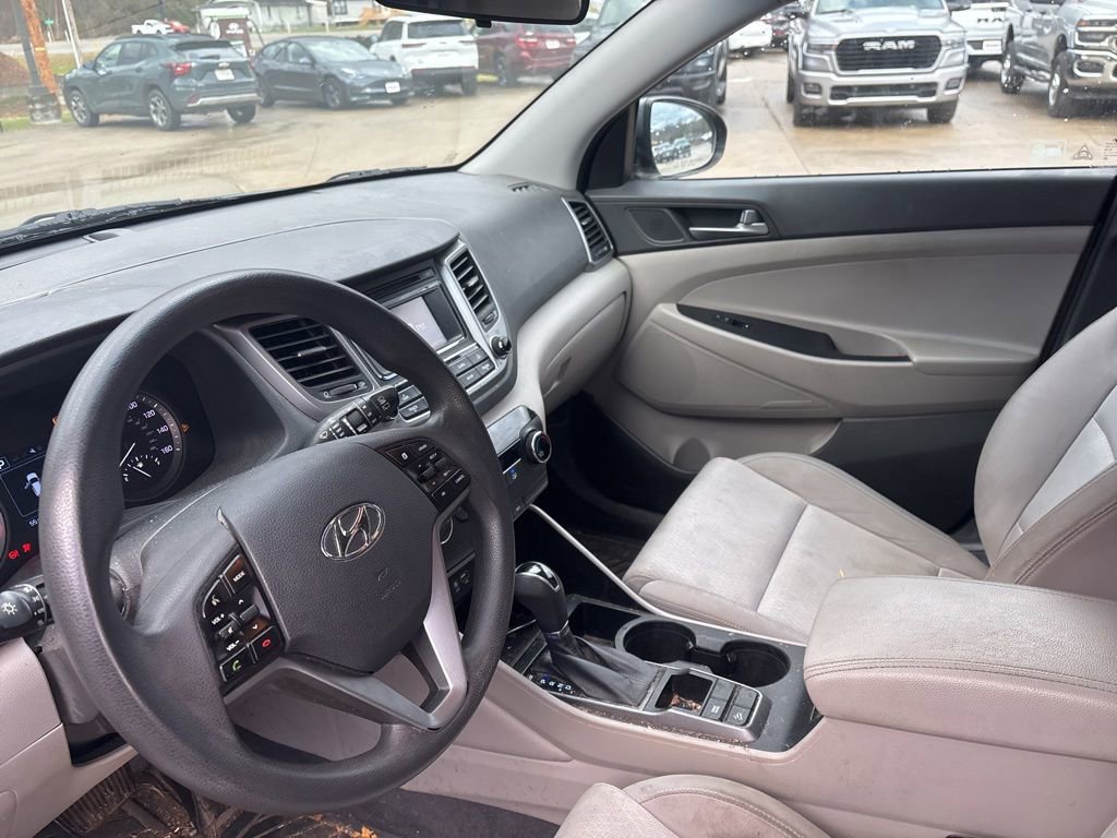 Used 2016 Hyundai Tucson SE w/ Option Group 02 image 11