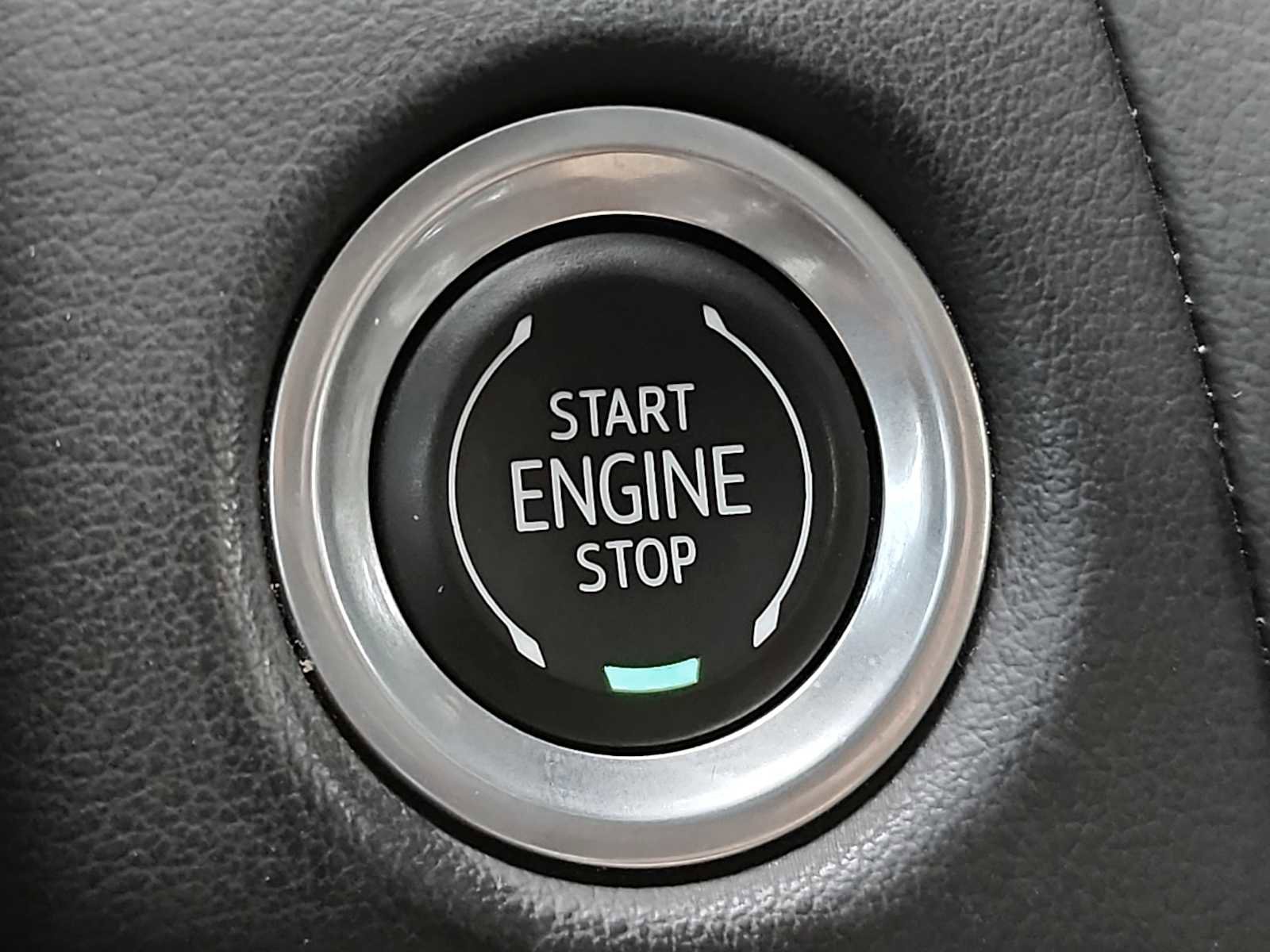 Used 2023 GMC Yukon SLT image 24