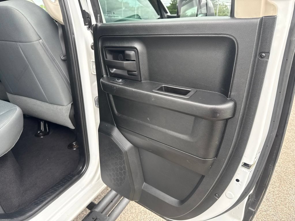 Certified 2018 RAM 1500 Express AWD/4WD image 24