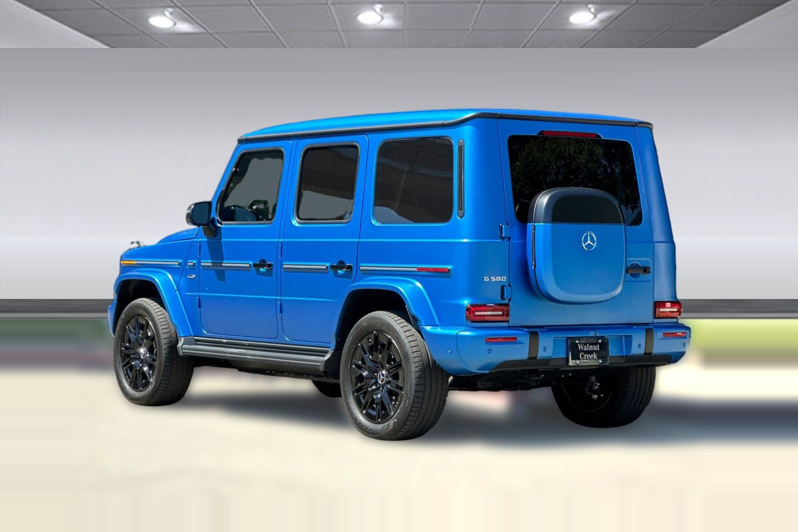 Used 2025 Mercedes-Benz G 580 w/ EQ Technology image 3