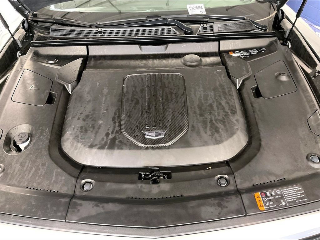 Used 2024 Cadillac Lyriq Tech w/ Driver Assist Package AWD/4WD image 30