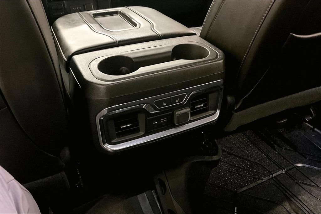 Used 2019 Chevrolet Silverado 1500 High Country AWD/4WD image 11