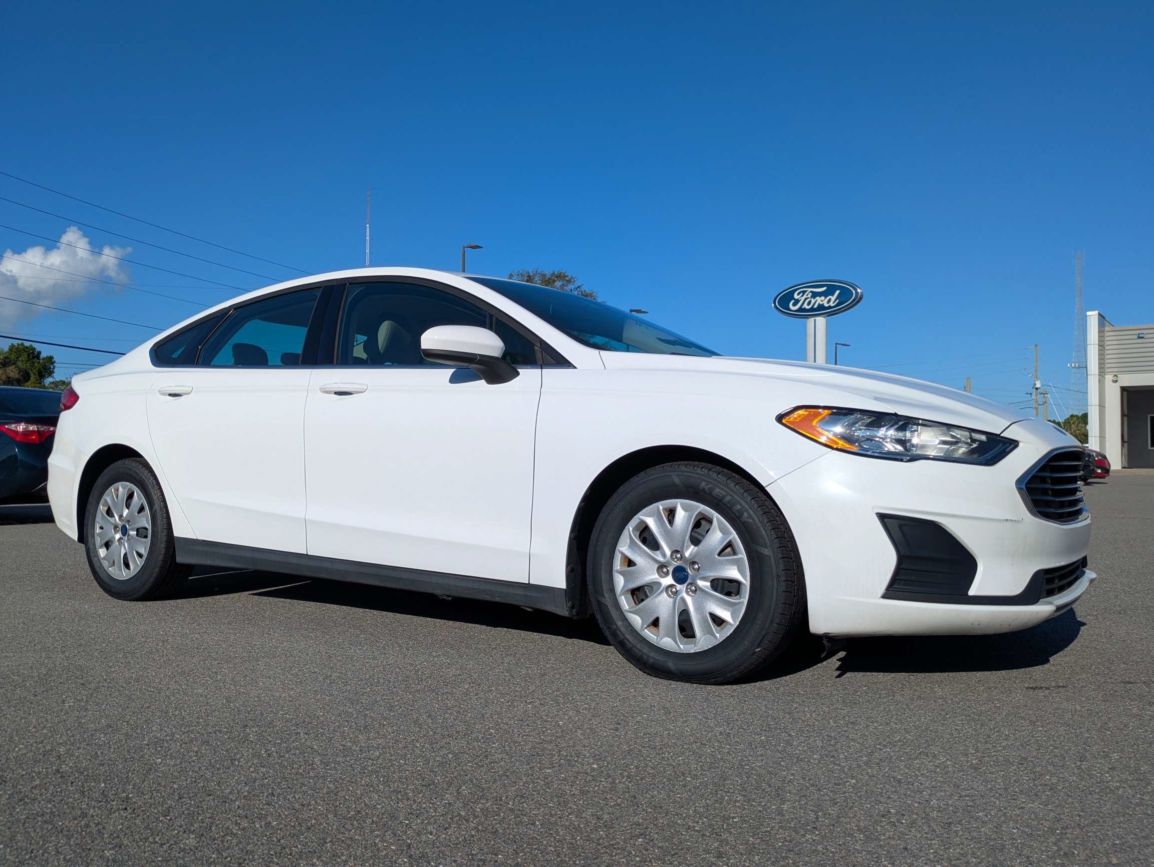 Used 2020 Ford Fusion S FWD image 2