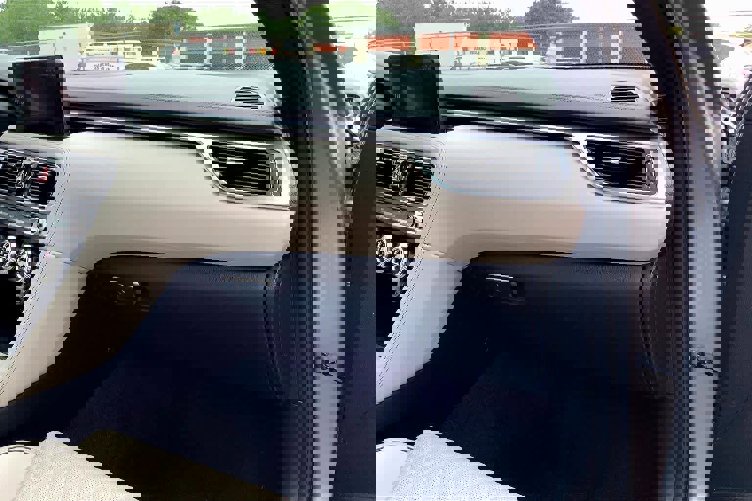 Used 2023 Genesis G70 3.3T w/ Sport Prestige Package image 18