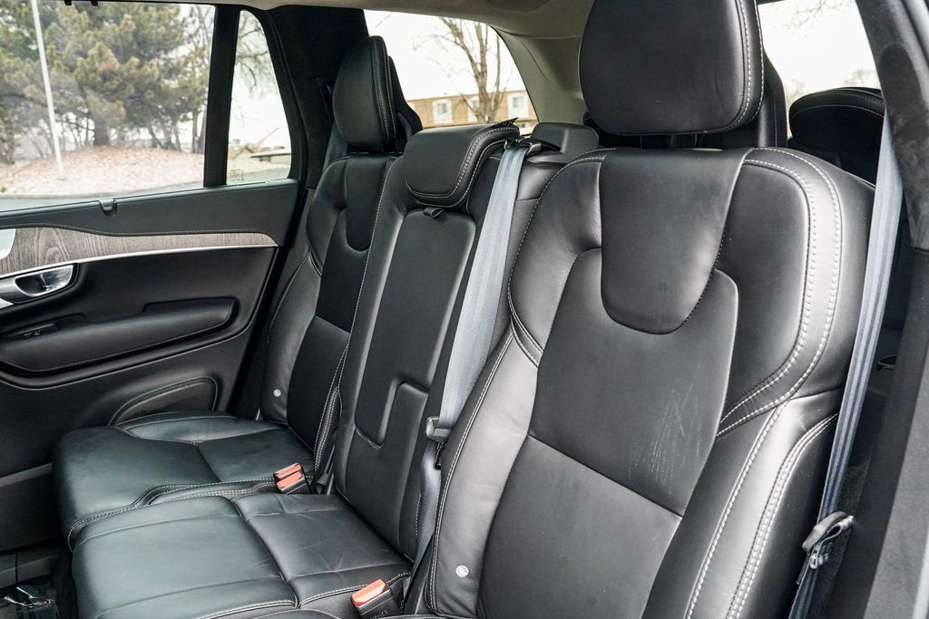 Used 2024 Volvo XC90 T8 Ultimate w/ Lounge Package image 17