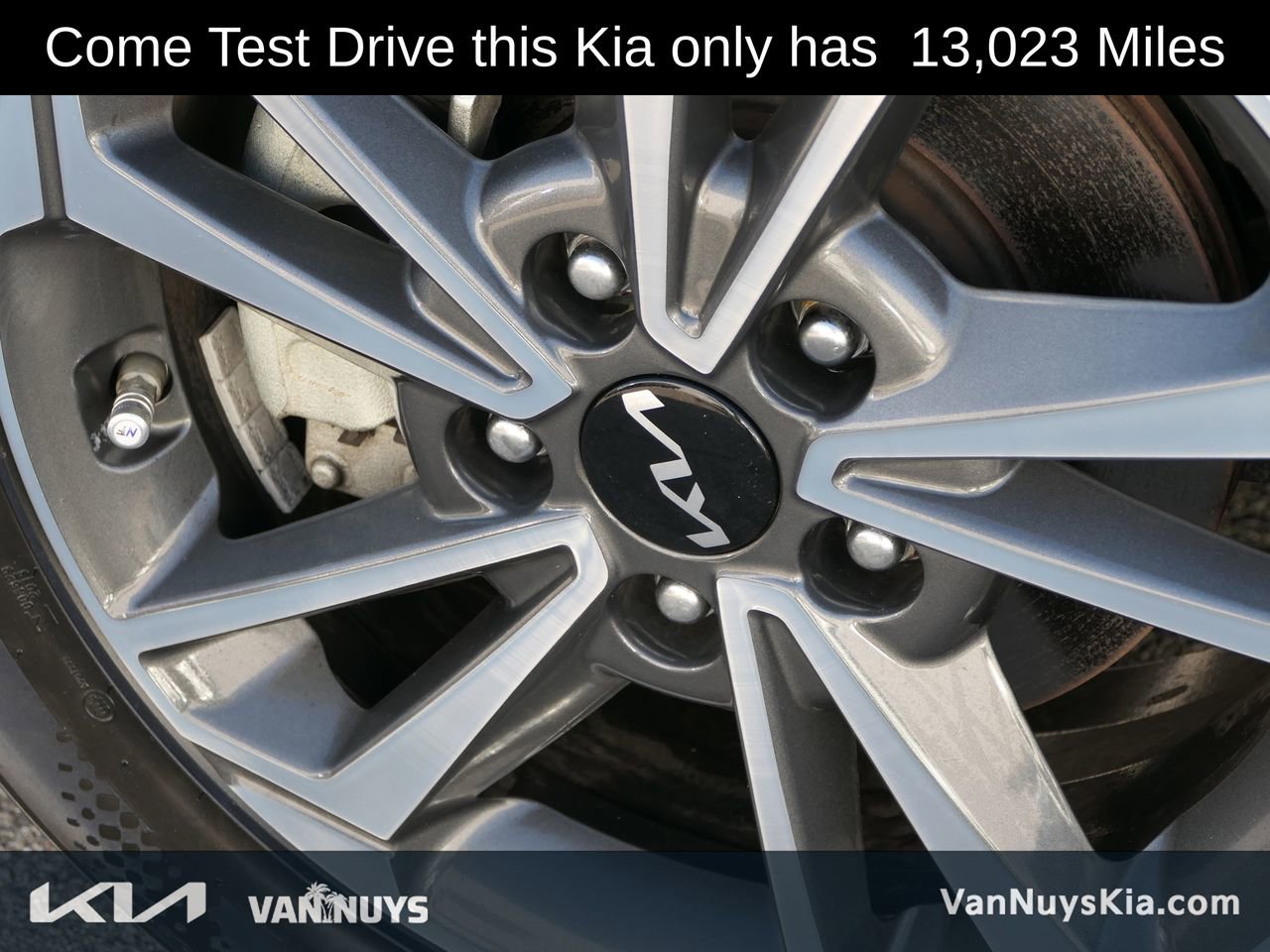 Used 2023 Kia Forte LXS w/ LXS Technology Package image 8