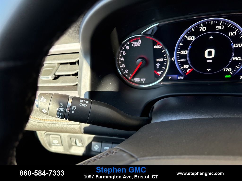 Used 2023 GMC Acadia AT4 w/ Technology Package image 18