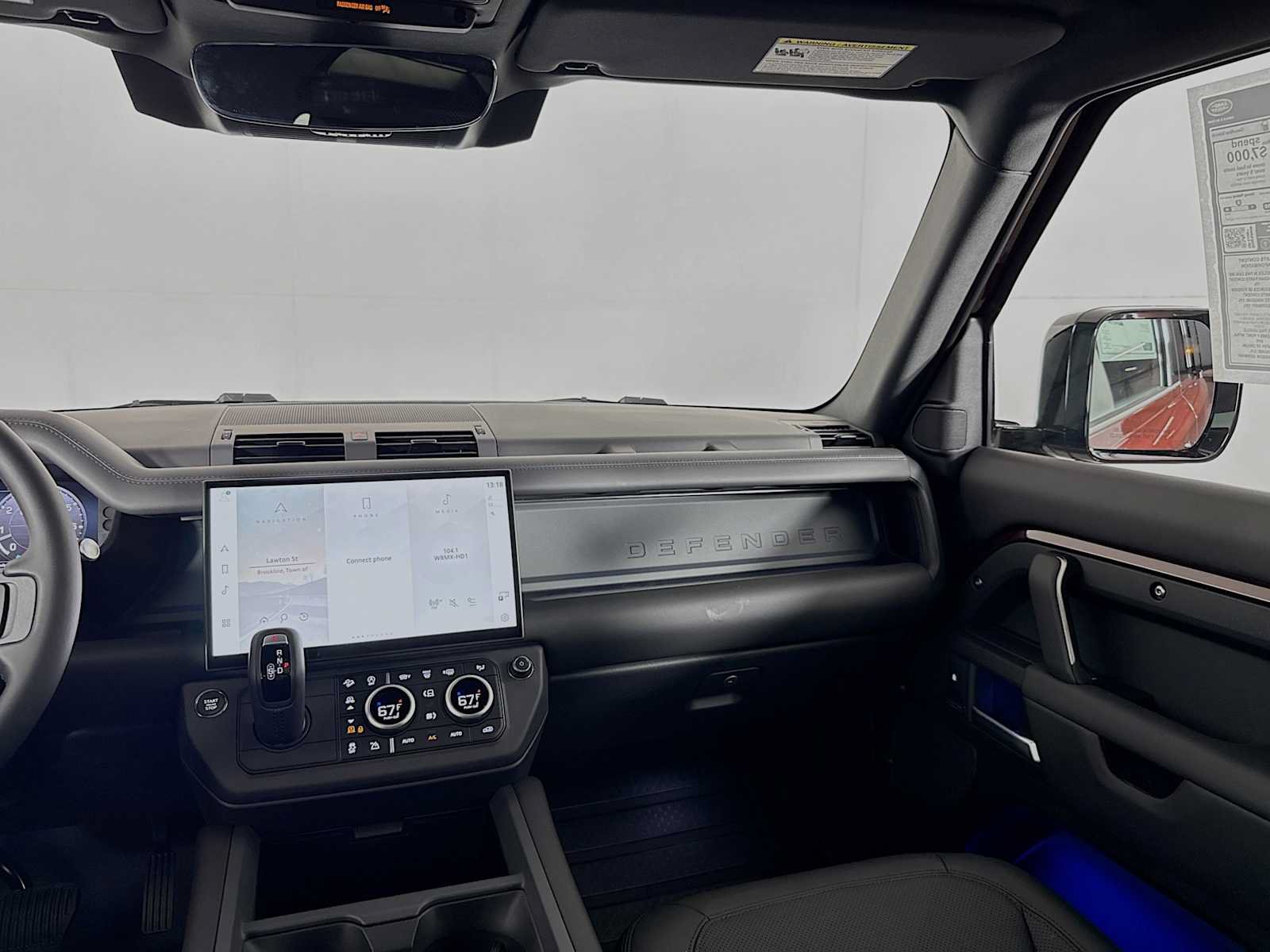 New 2026 Land Rover Defender 90 X-Dynamic SE AWD/4WD image 31