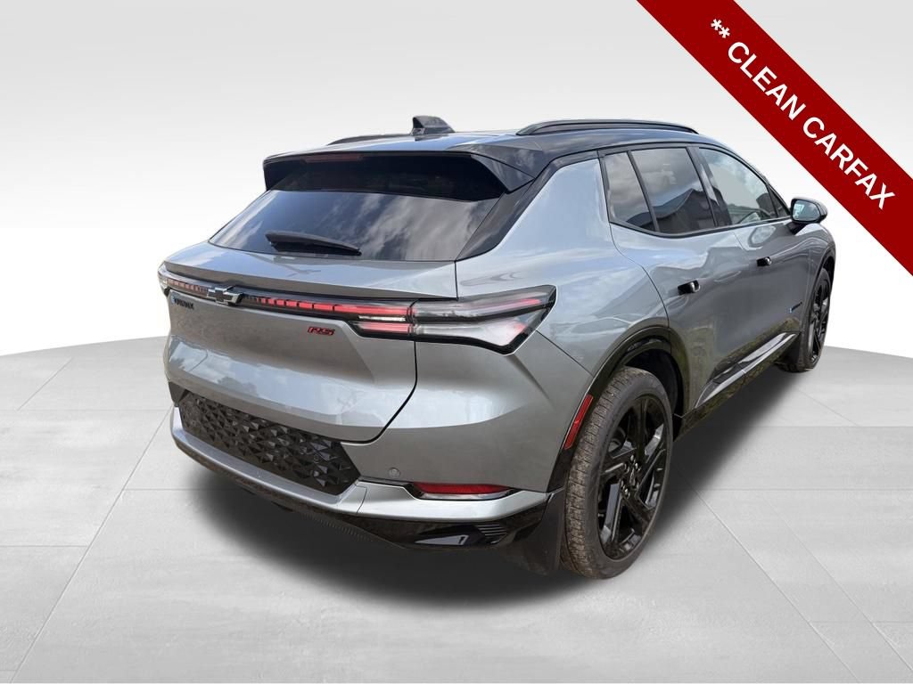 Used 2024 Chevrolet Equinox EV RS FWD image 3