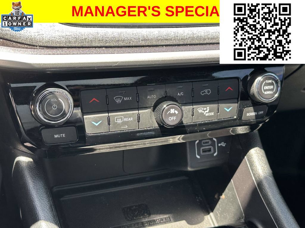 Used 2023 Jeep Compass Latitude w/ Sun and Sound Group AWD/4WD image 29