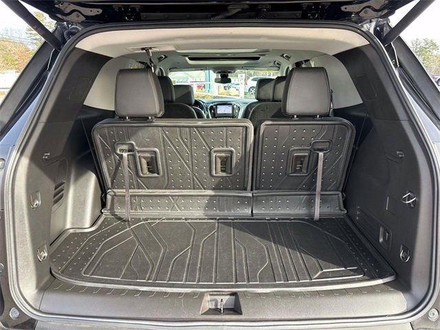 Used 2021 Chevrolet Traverse RS w/ LPO, Floor Liner Package image 14