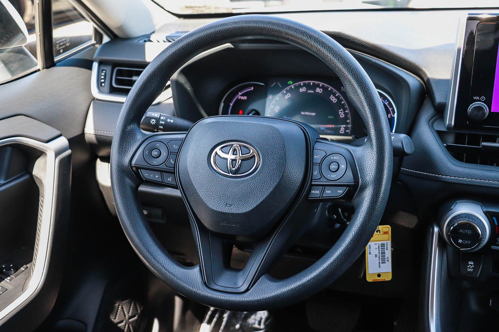 Certified 2023 Toyota RAV4 LE AWD/4WD image 15