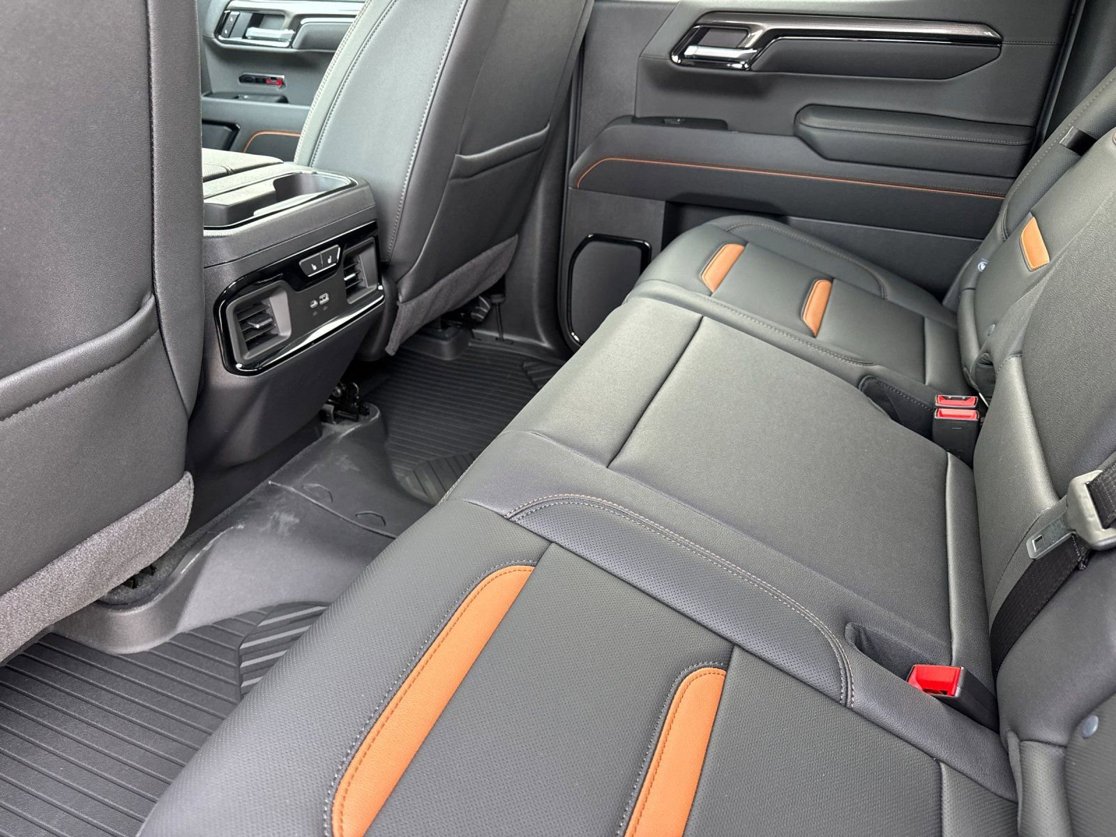 New 2026 GMC Sierra 1500 AT4 w/ AT4 Premium Package image 12