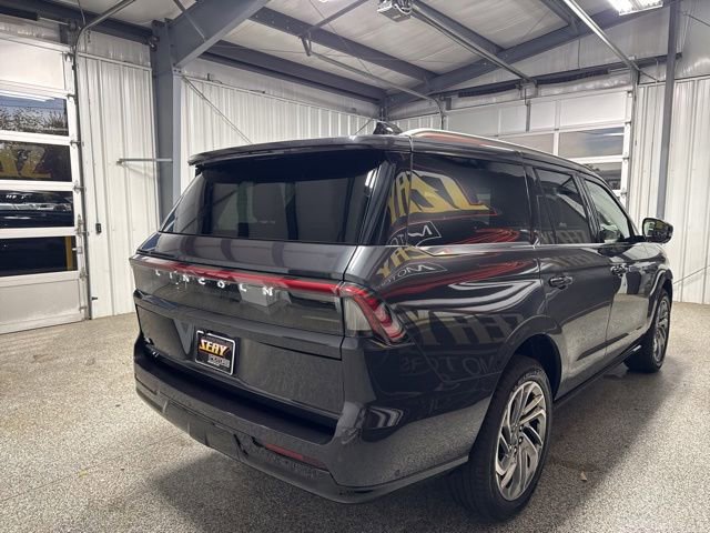 Used 2025 Lincoln Navigator Reserve AWD/4WD image 25