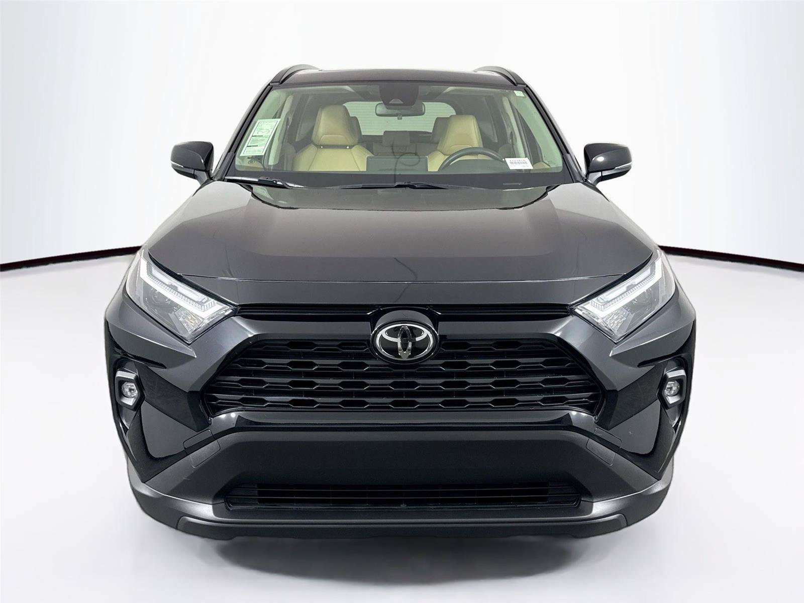 Used 2025 Toyota RAV4 XLE Premium AWD/4WD image 8