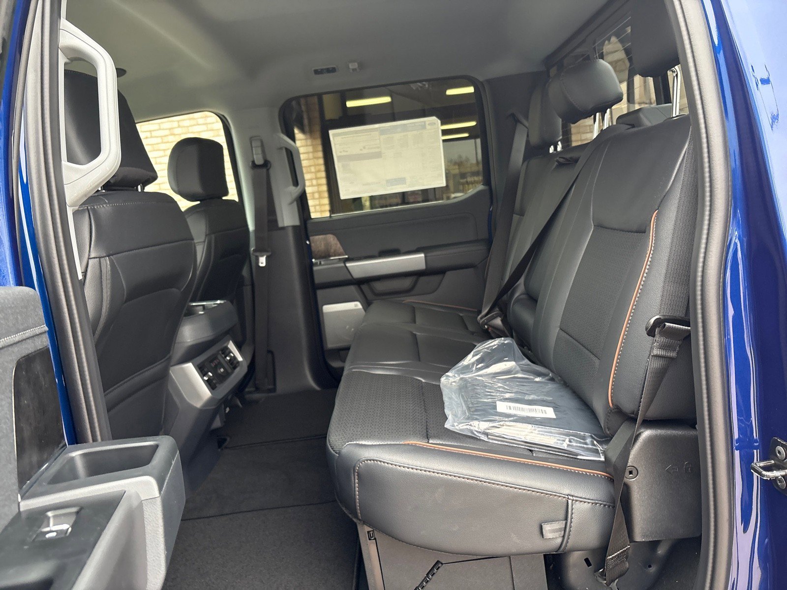 New 2026 Ford F250 Lariat w/ Lariat Ultimate Package image 4