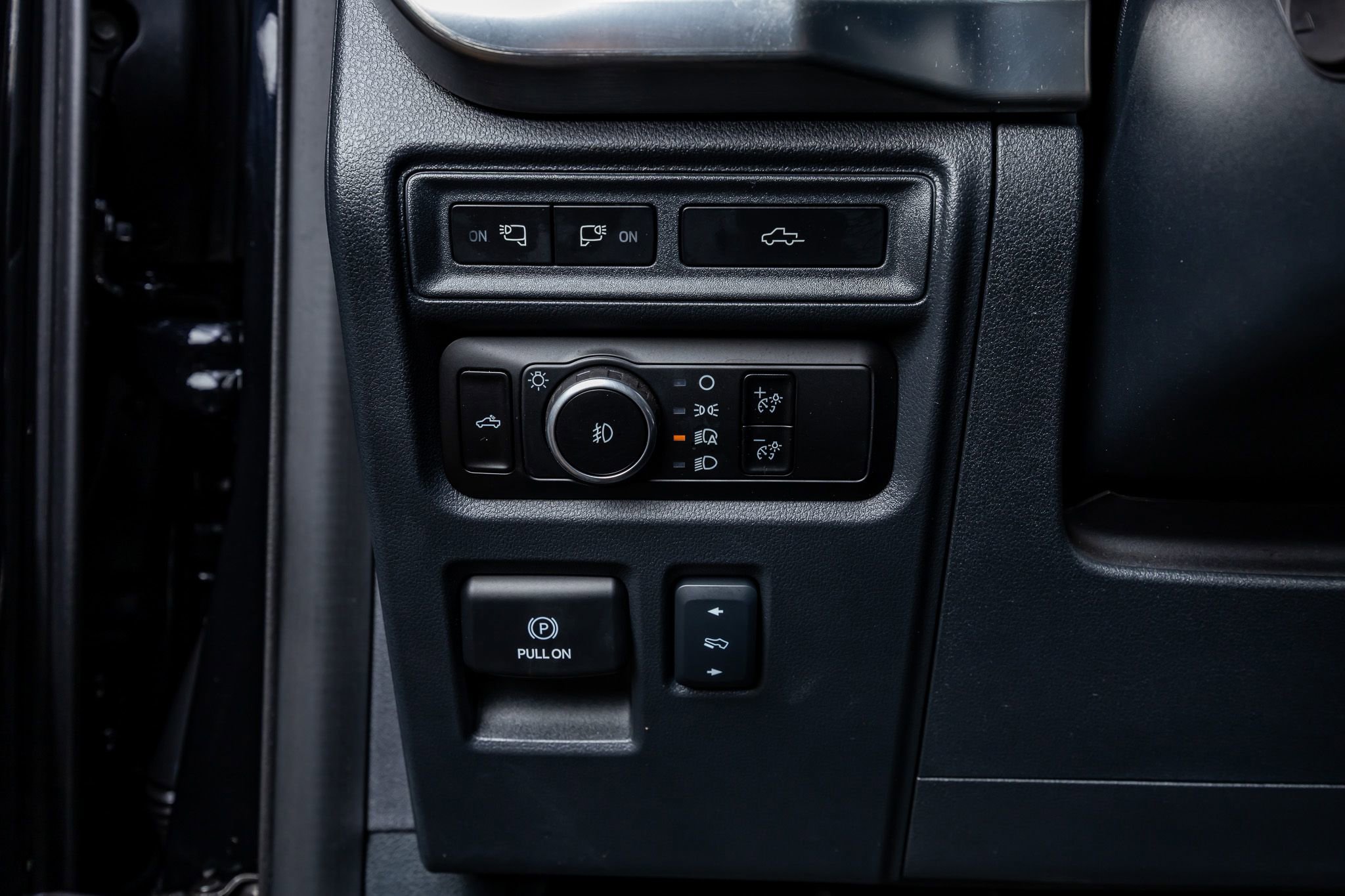 Used 2023 Ford F150 Lariat w/ Equipment Group 502A High image 21